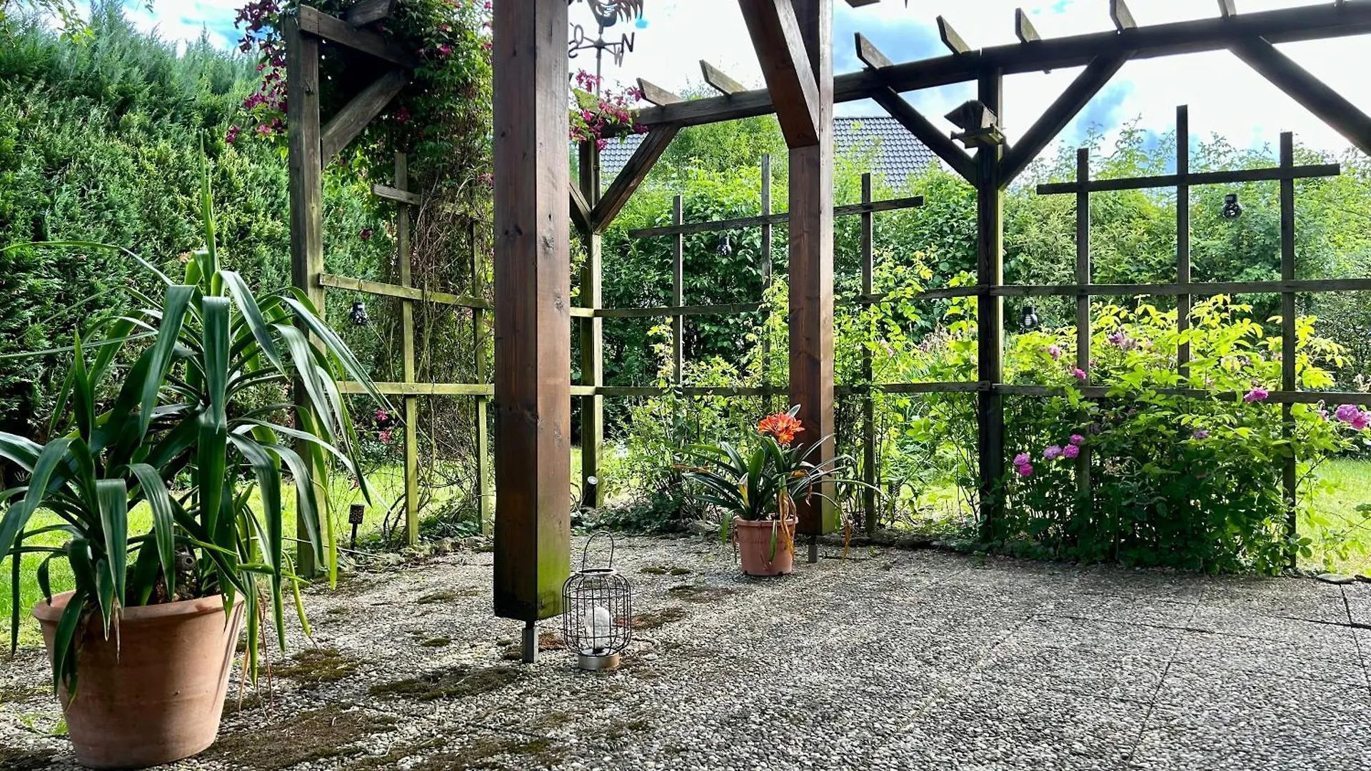 Grosszuegige Wohnung Mit Terrasse Und Gartenzugang - Das Komplette Erdgeschoss Bindlach 0*,