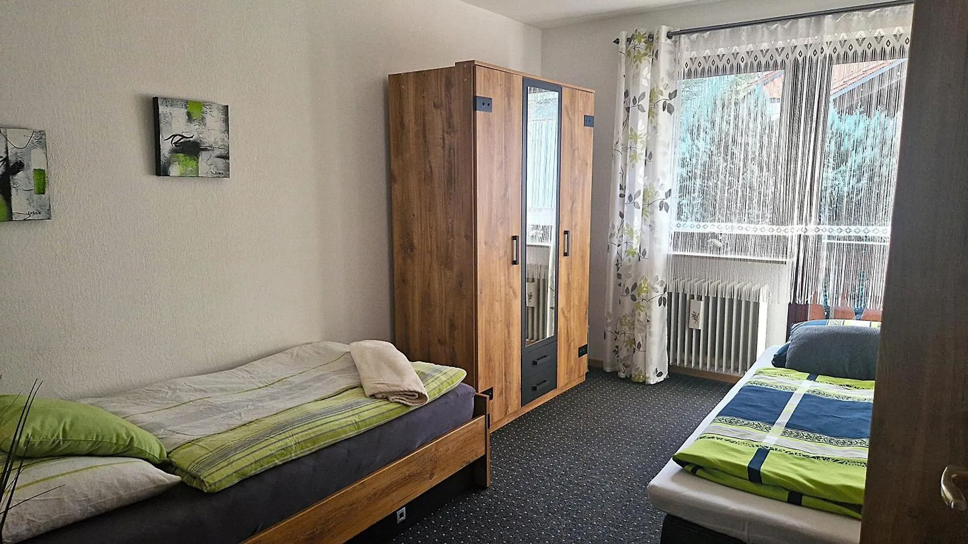 Apartment Grosszuegige Wohnung Mit Terrasse Und Gartenzugang - Das Komplette Erdgeschoss Bindlach Germany