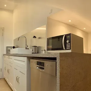 F10 Roth Apartament