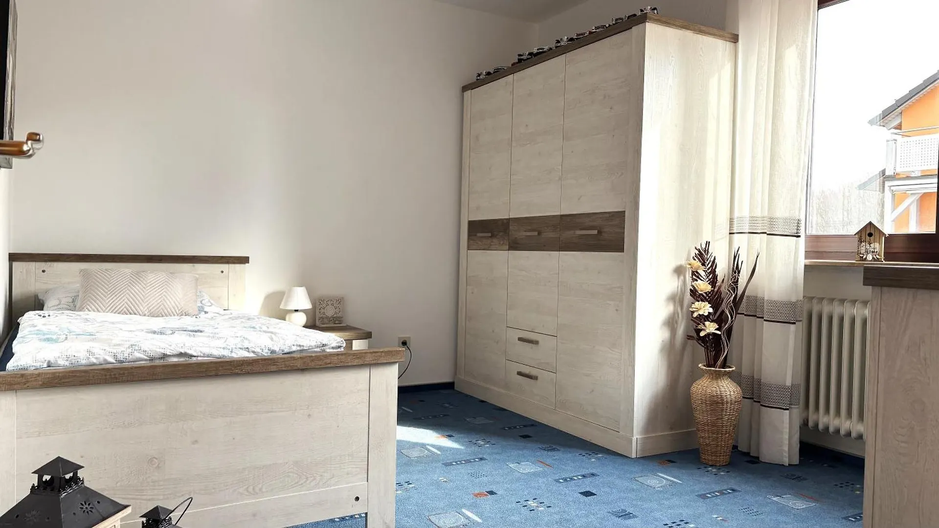 Grosszuegige Wohnung Mit Terrasse Und Gartenzugang - Das Komplette Erdgeschoss Bindlach Germany